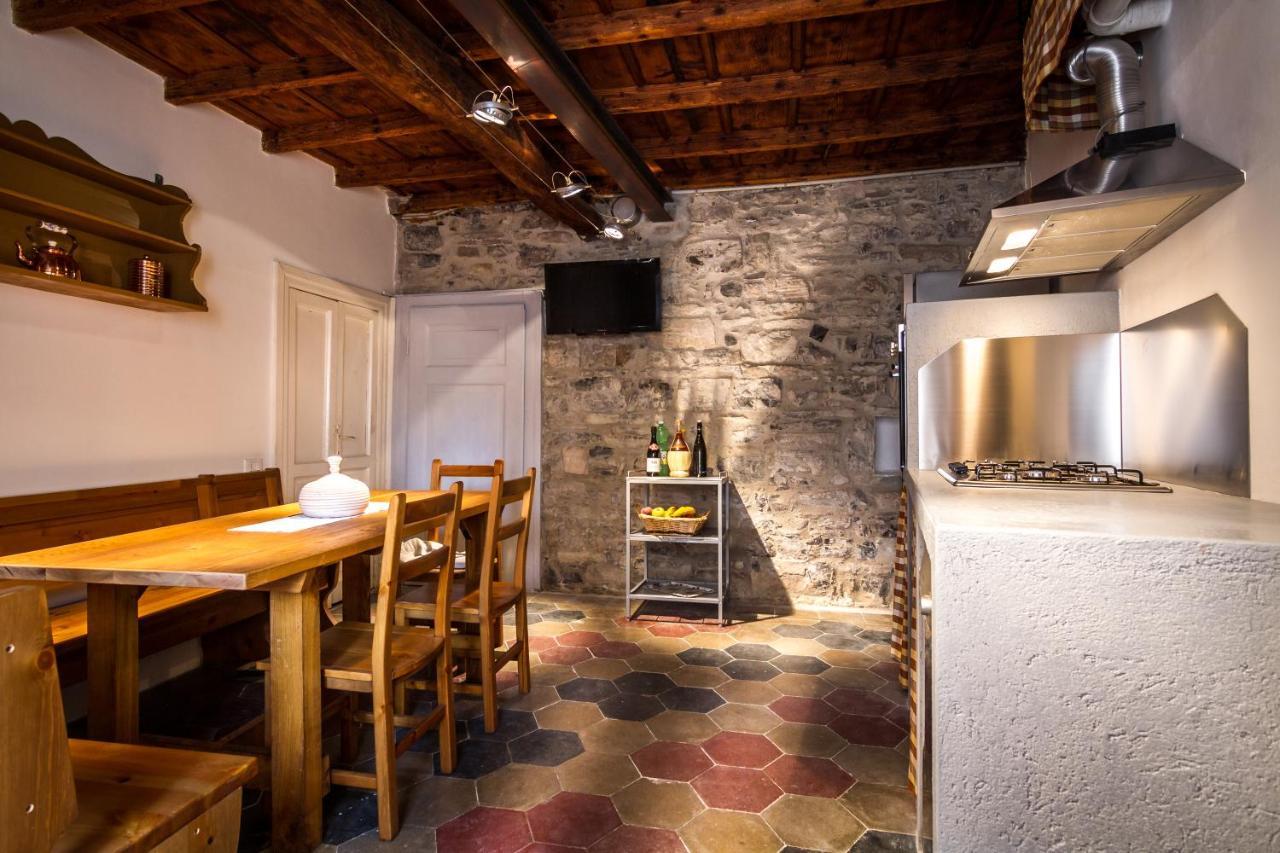 Vecchio Borgo Villa Torno Buitenkant foto